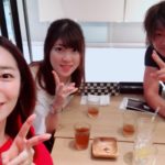 仲良し三人組で地元の百貨店のバーに
