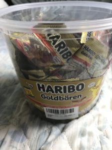 自分の目的地が無いのに交番で聞くようなもん